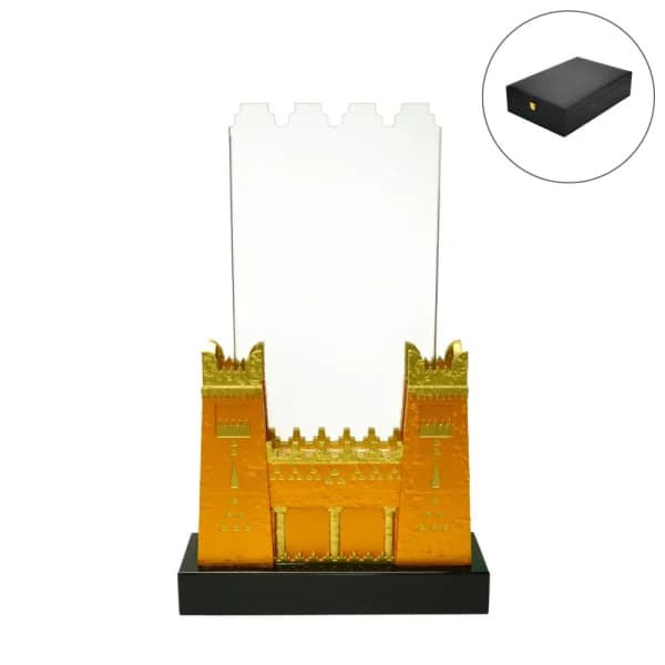 Castle Design Crystal Award in Black Presentation Box - View 1